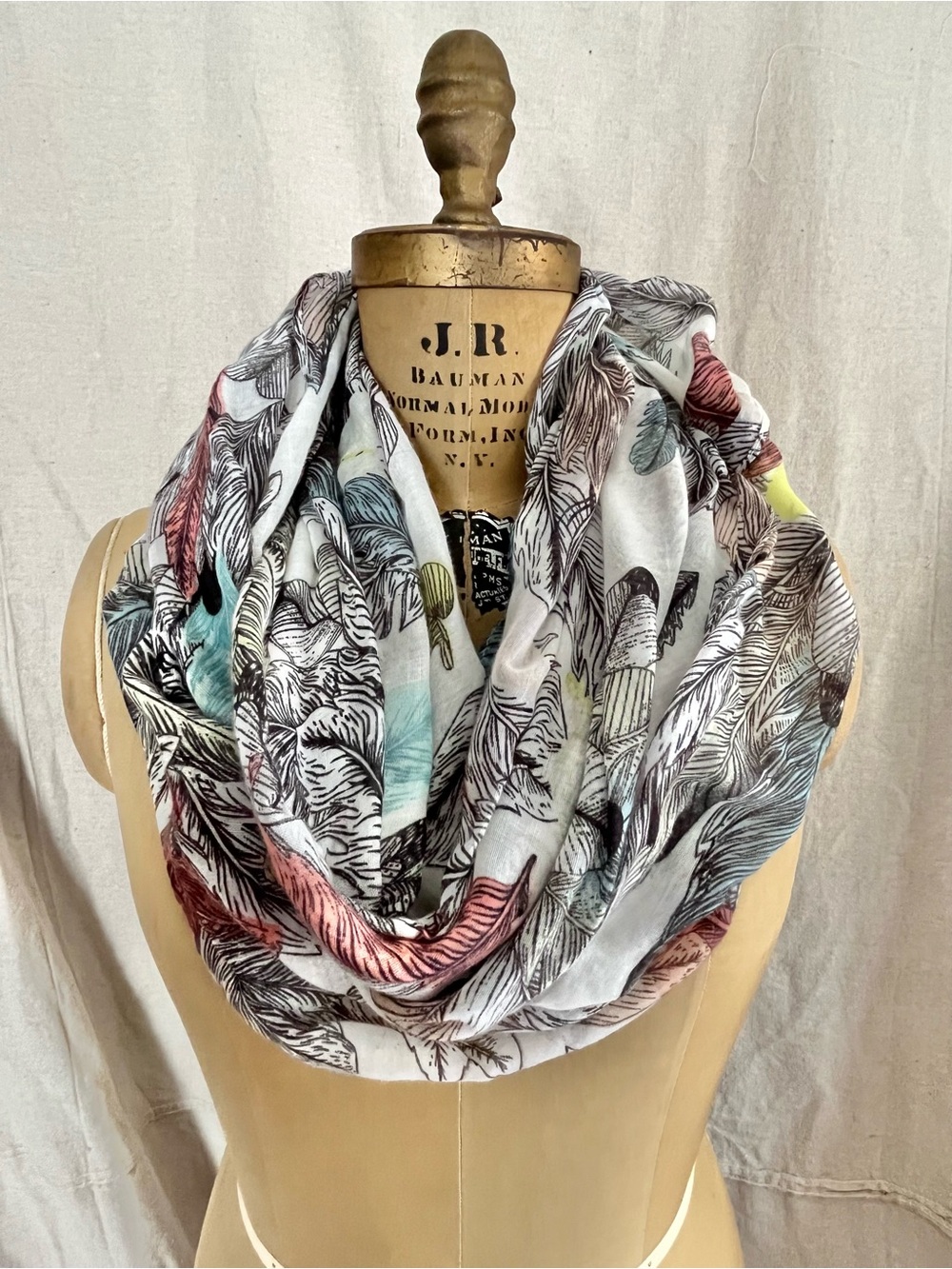 Women’s Feather Print Infinity Scarf